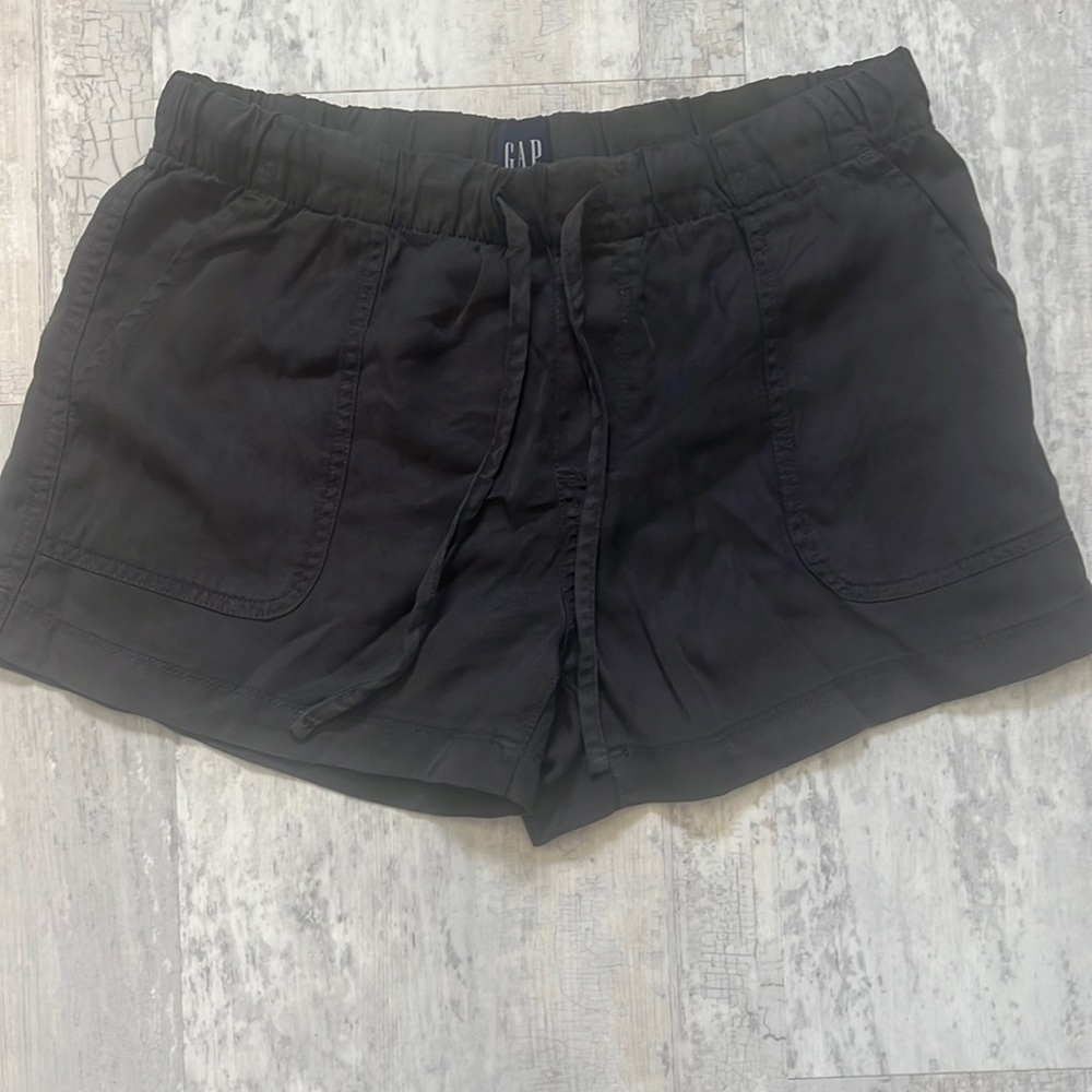 Gap Shorts Small